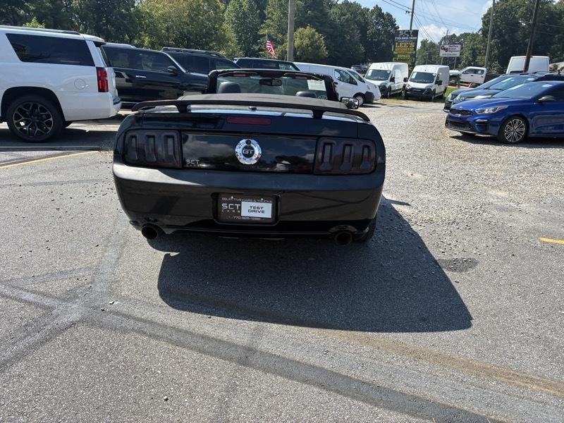 Ford Mustang GT convertible 2009