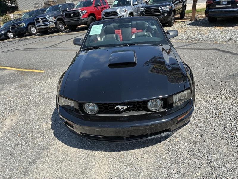 Ford Mustang GT convertible 2009