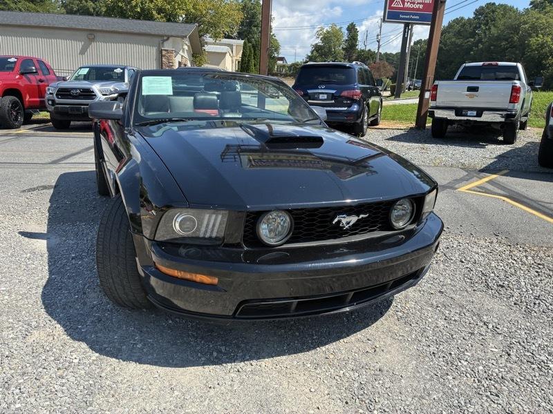 Ford Mustang GT convertible 2009