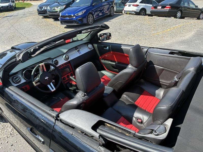 Ford Mustang GT convertible 2009