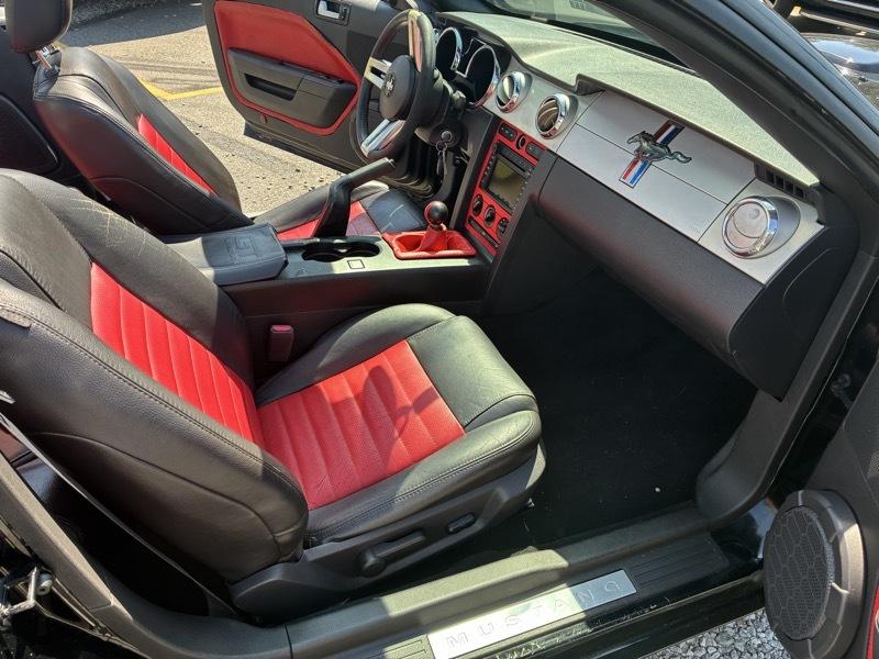 Ford Mustang GT convertible 2009