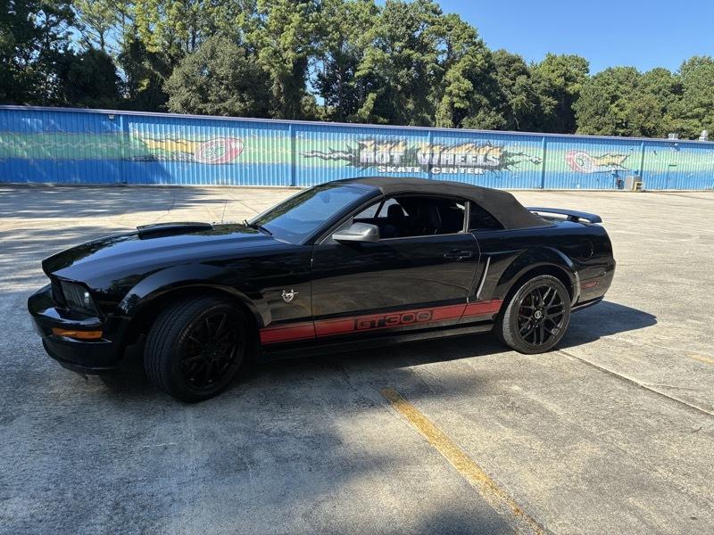 Ford Mustang GT Premium 2D Convertible 2009