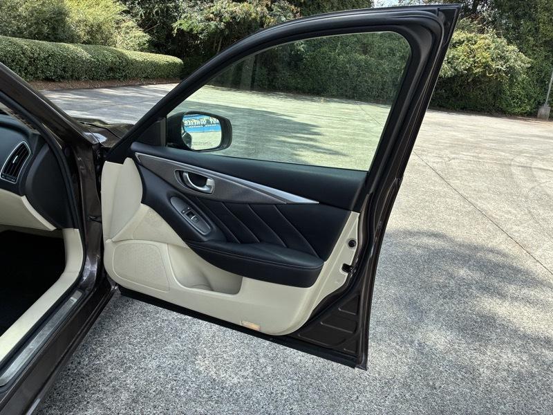 Infiniti Q50 Premium AWD 2015