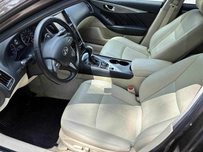 Infiniti Q50 Premium AWD 2015