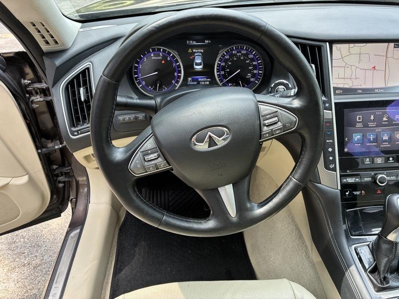 Infiniti Q50 Premium AWD 2015