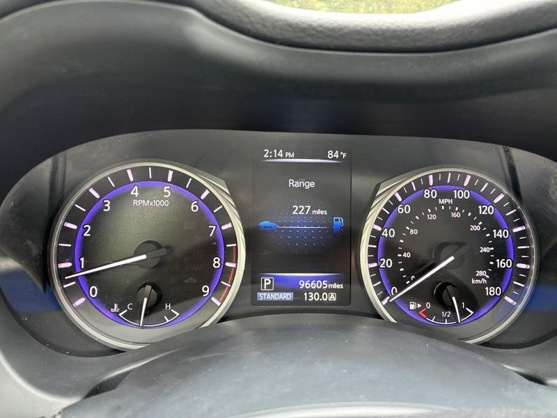 Infiniti Q50 Premium AWD 2015