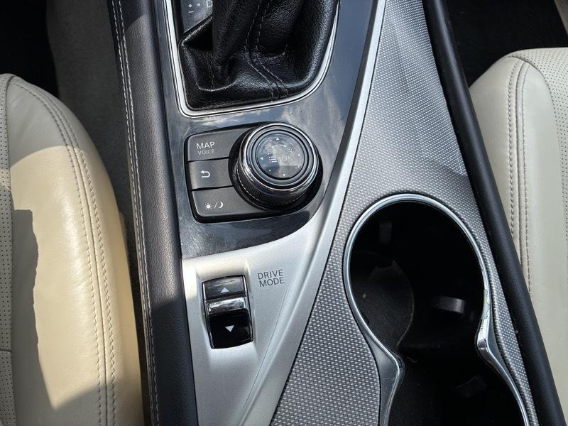 Infiniti Q50 Premium AWD 2015