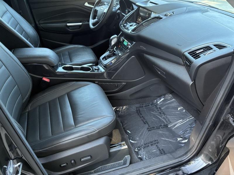 Ford Escape Titanium 4WD 2015