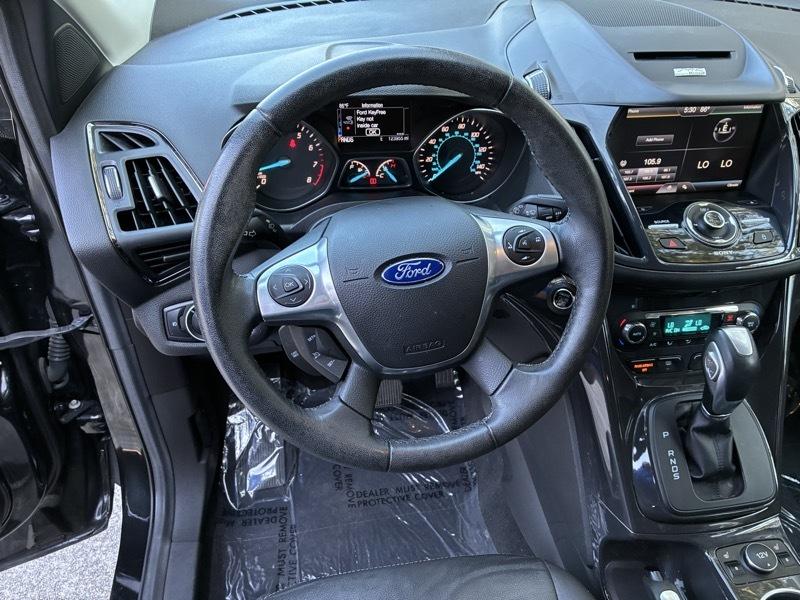 Ford Escape Titanium 4WD 2015