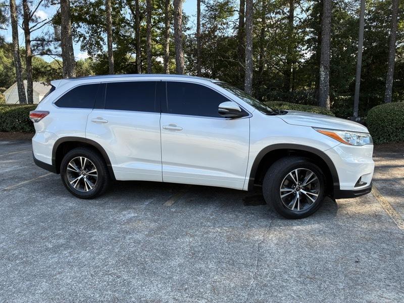 Toyota Highlander XLE FWD V6 2016