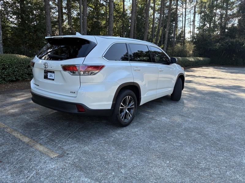 Toyota Highlander XLE FWD V6 2016