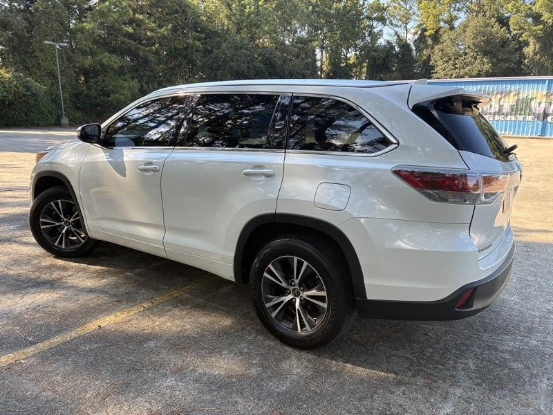 Toyota Highlander XLE FWD V6 2016