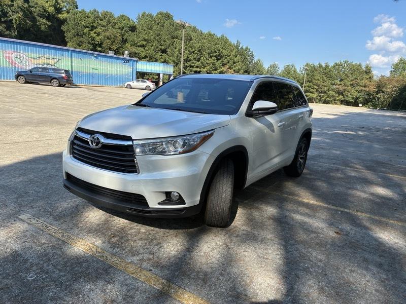 Toyota Highlander XLE FWD V6 2016