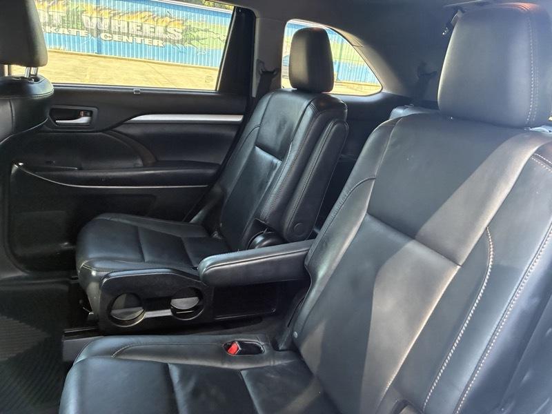 Toyota Highlander XLE FWD V6 2016
