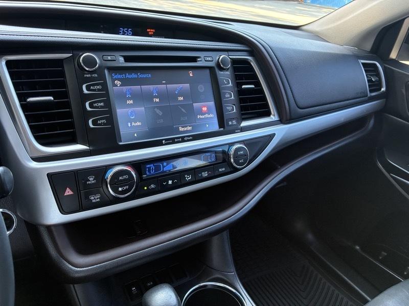 Toyota Highlander XLE FWD V6 2016