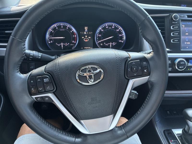 Toyota Highlander XLE FWD V6 2016