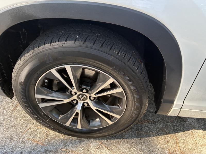 Toyota Highlander XLE FWD V6 2016