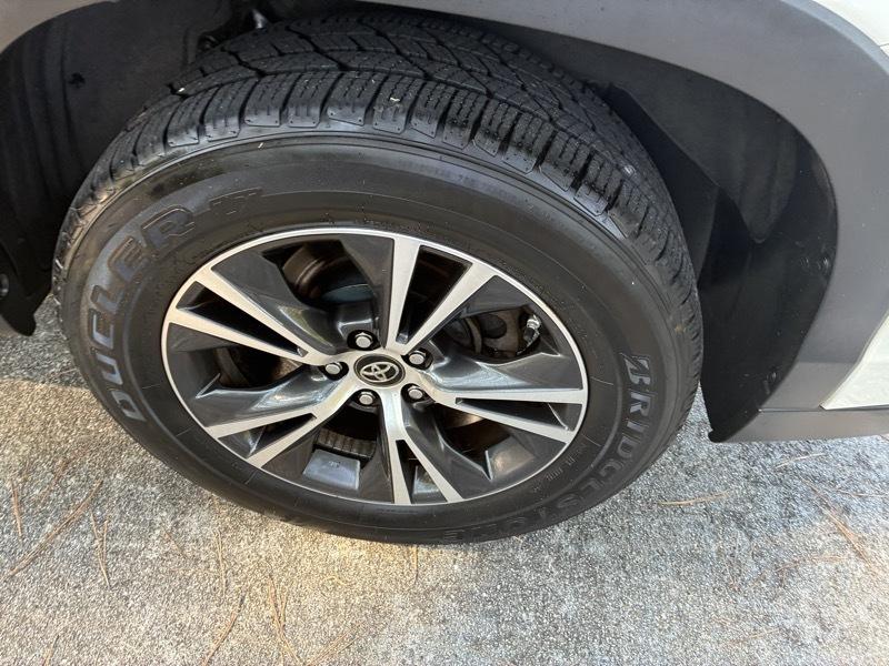 Toyota Highlander XLE FWD V6 2016
