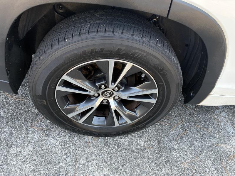 Toyota Highlander XLE FWD V6 2016