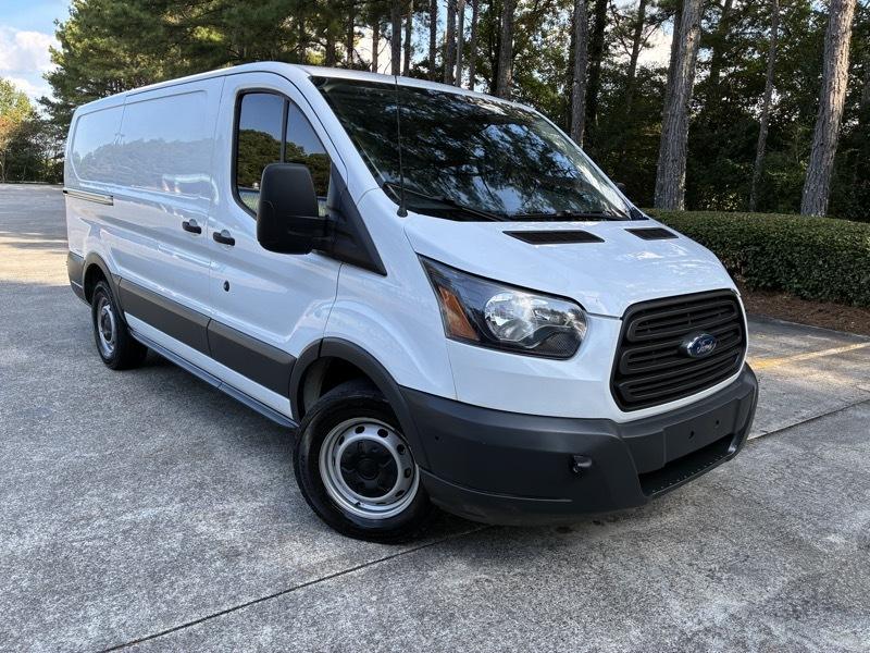 Ford Transit 150 Van Low Roof w/Sliding Pass. 130-in. WB 2017