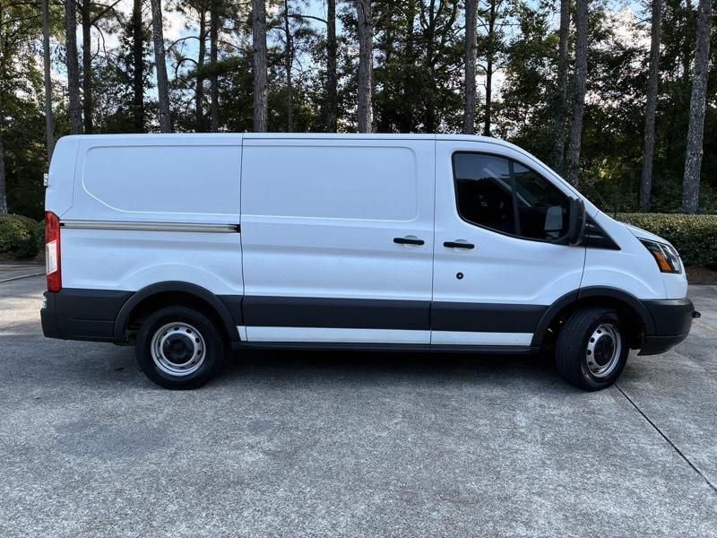 Ford Transit 150 Van Low Roof w/Sliding Pass. 130-in. WB 2017
