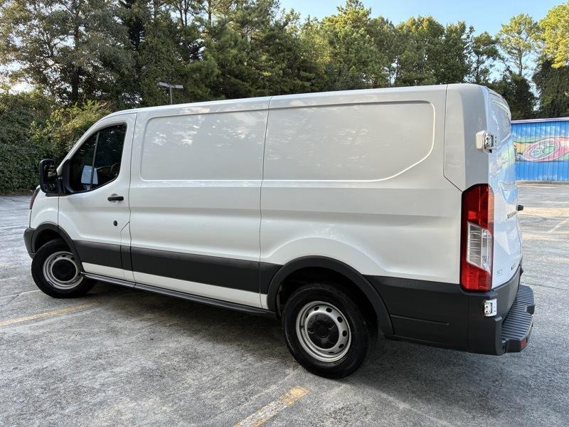 Ford Transit 150 Van Low Roof w/Sliding Pass. 130-in. WB 2017