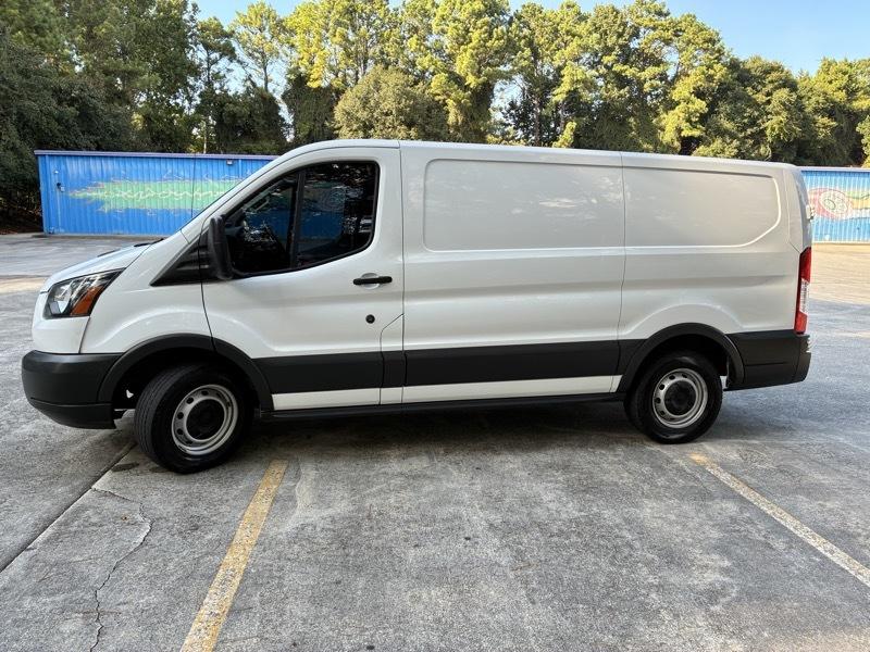 Ford Transit 150 Van Low Roof w/Sliding Pass. 130-in. WB 2017