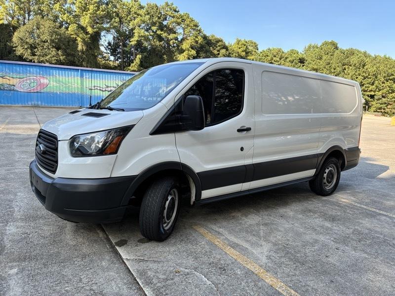 Ford Transit 150 Van Low Roof w/Sliding Pass. 130-in. WB 2017