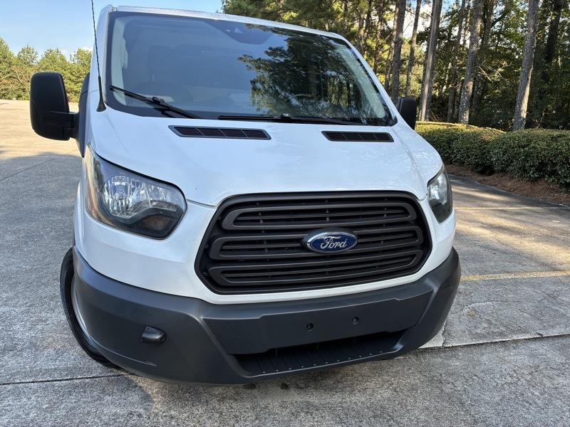 Ford Transit 150 Van Low Roof w/Sliding Pass. 130-in. WB 2017