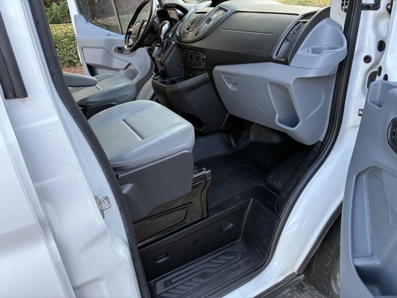 Ford Transit 150 Van Low Roof w/Sliding Pass. 130-in. WB 2017