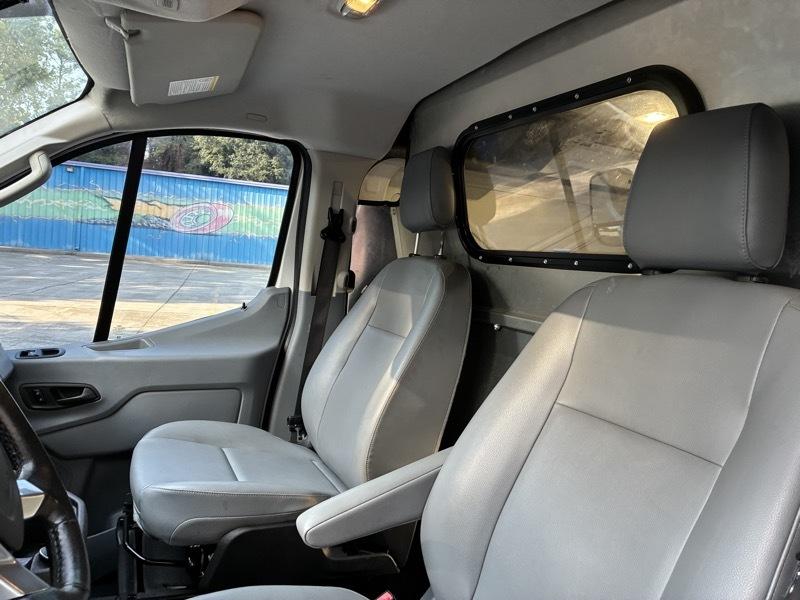 Ford Transit 150 Van Low Roof w/Sliding Pass. 130-in. WB 2017