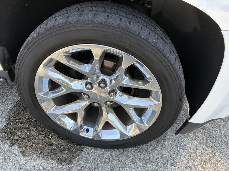 GMC Yukon SLT 2WD 2020