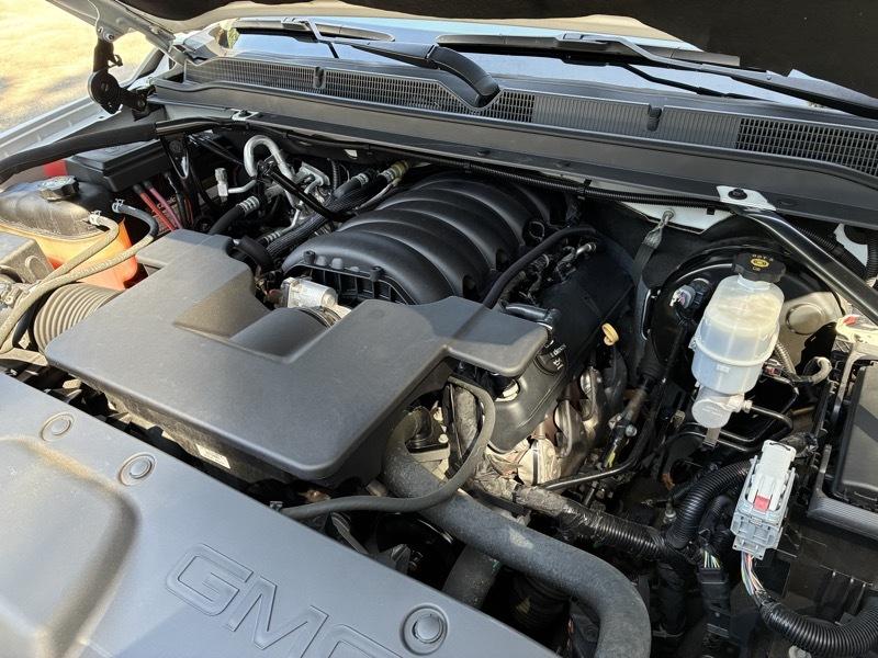 GMC Yukon SLT 2WD 2020