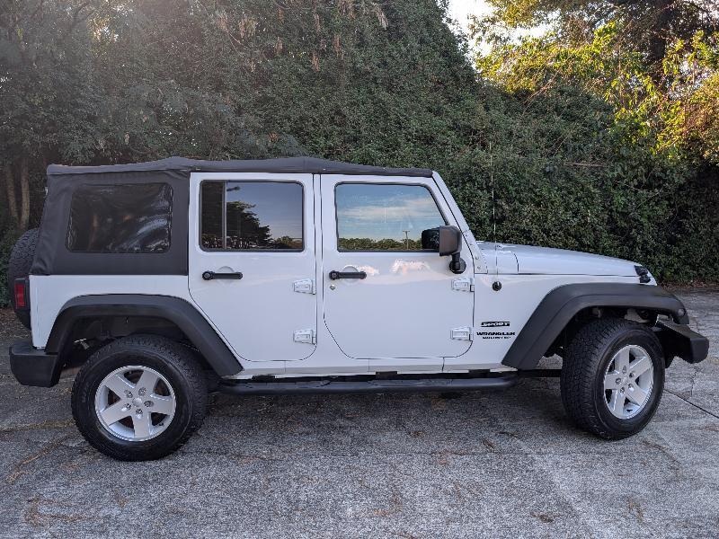 Jeep Wrangler Unlimited Sport 4WD 2017