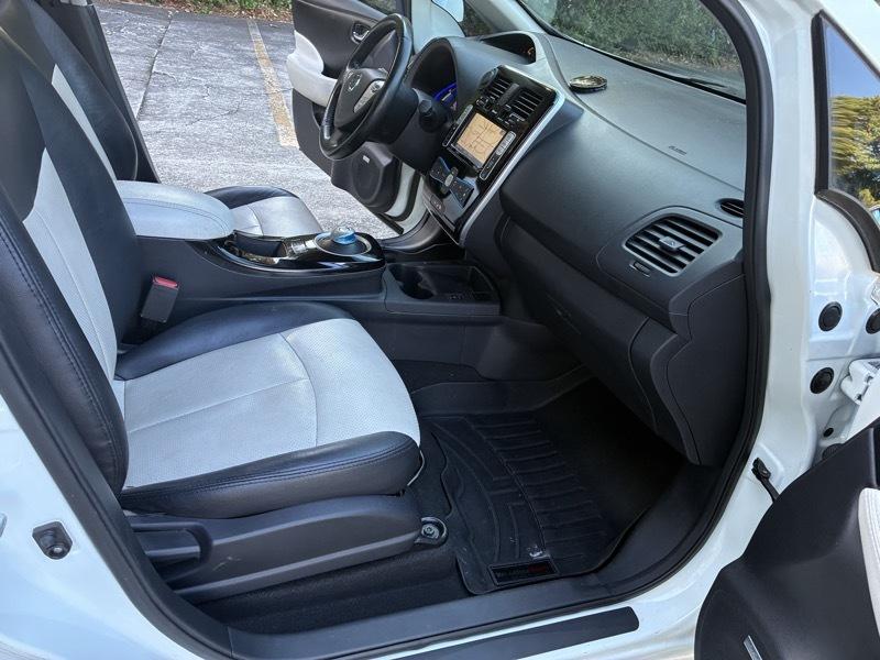 Nissan Leaf SV 2014