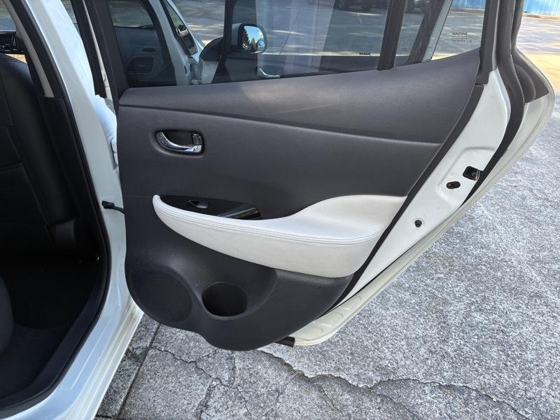 Nissan Leaf SV 2014