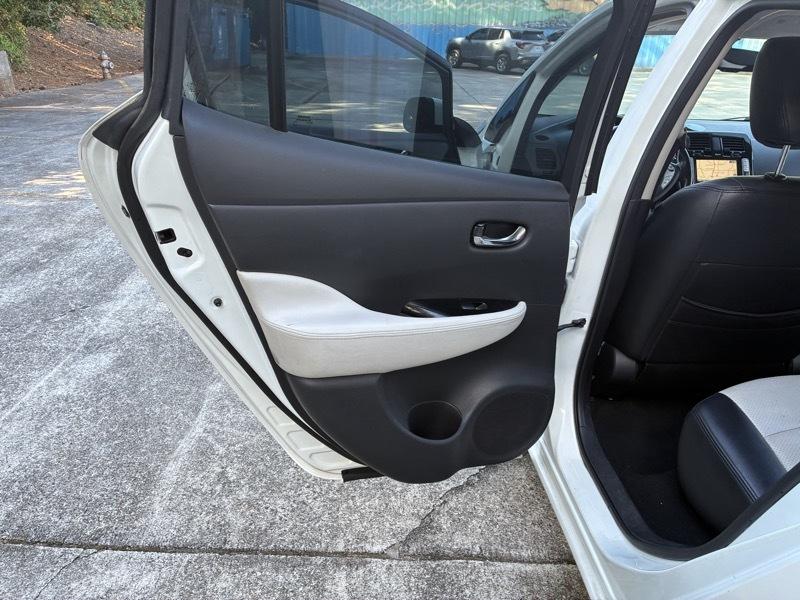 Nissan Leaf SV 2014
