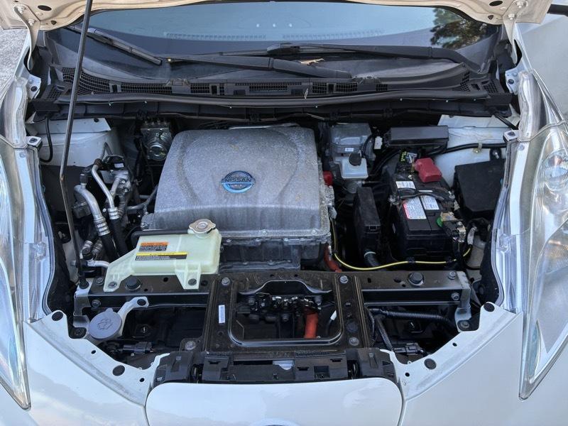 Nissan Leaf SV 2014