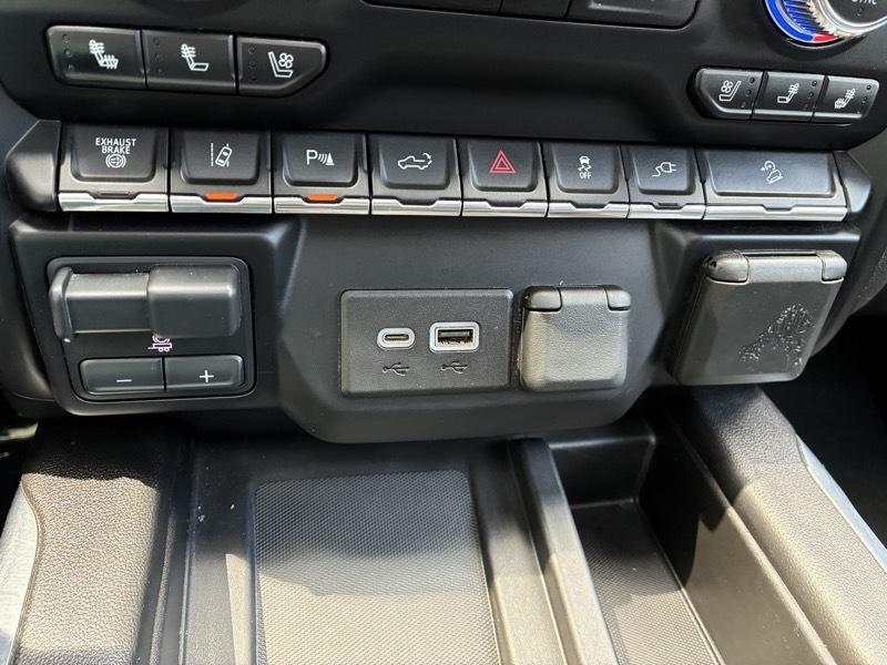 GMC Sierra 2500HD Denali Crew Cab 4WD 2021