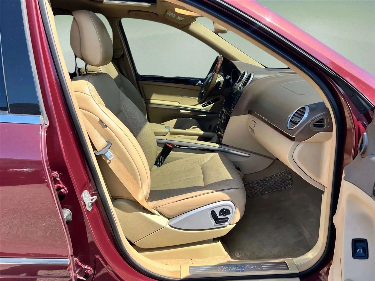Mercedes-Benz GL-Class  2010 Mercedes-Benz GL-Class  2010