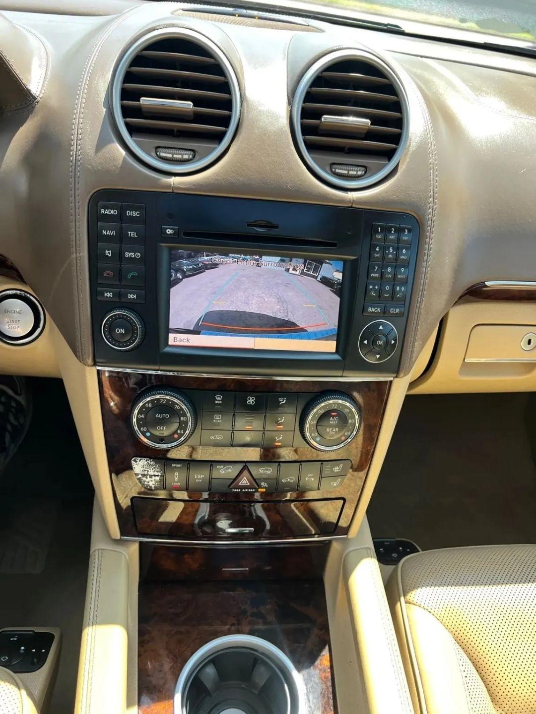 Mercedes-Benz GL-Class  2010