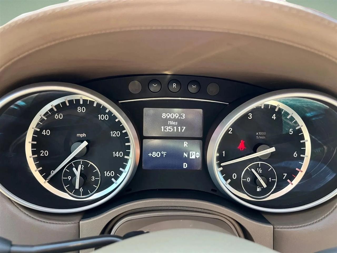 Mercedes-Benz GL-Class  2010