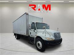 2005 International 4300 