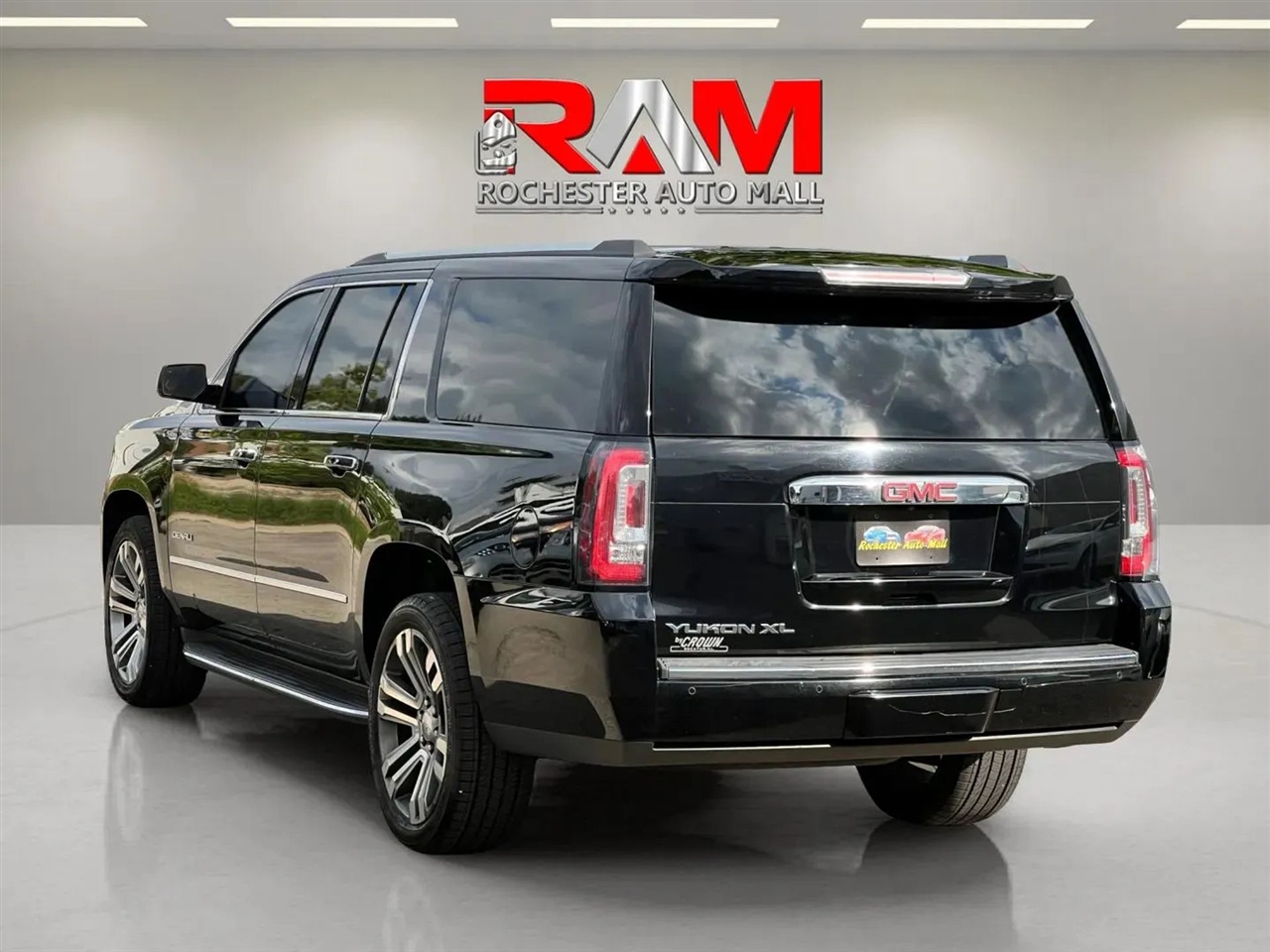 GMC Yukon XL  2017 GMC Yukon XL  2017