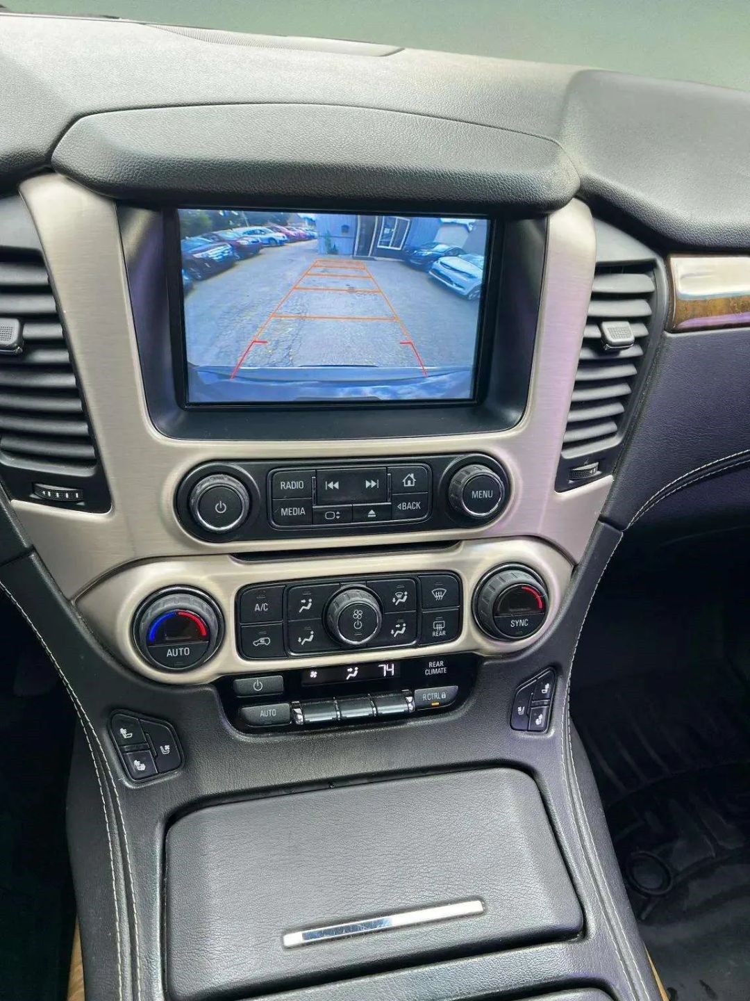 GMC Yukon XL  2017 GMC Yukon XL  2017