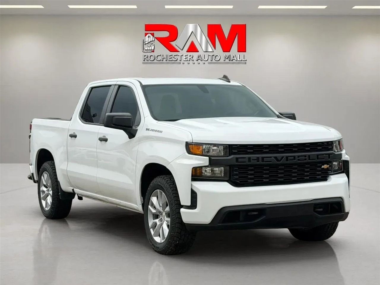 2022 Chevrolet Silverado 1500 LTD Custom Pickup 4D 5 3/4 ft