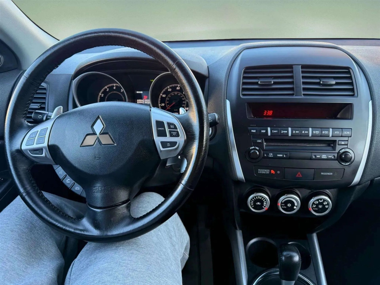 Mitsubishi Outlander Sport  2011