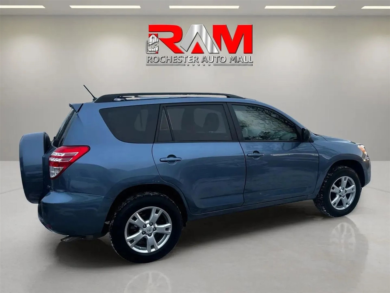 Toyota RAV4  2011