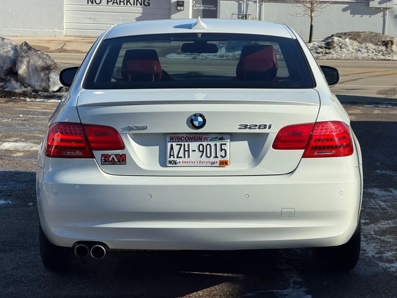 BMW 3 Series  2011