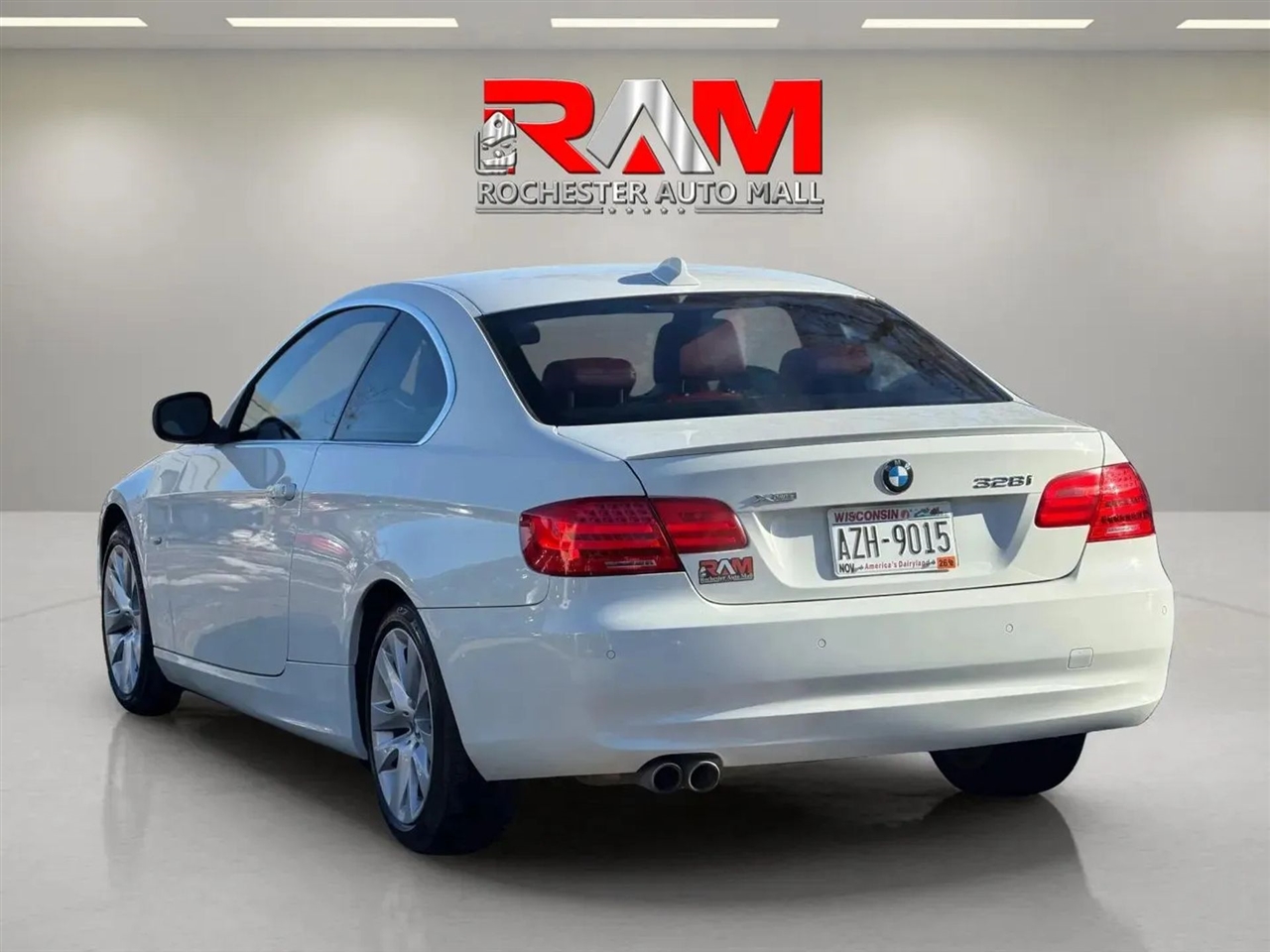 BMW 3 Series  2011